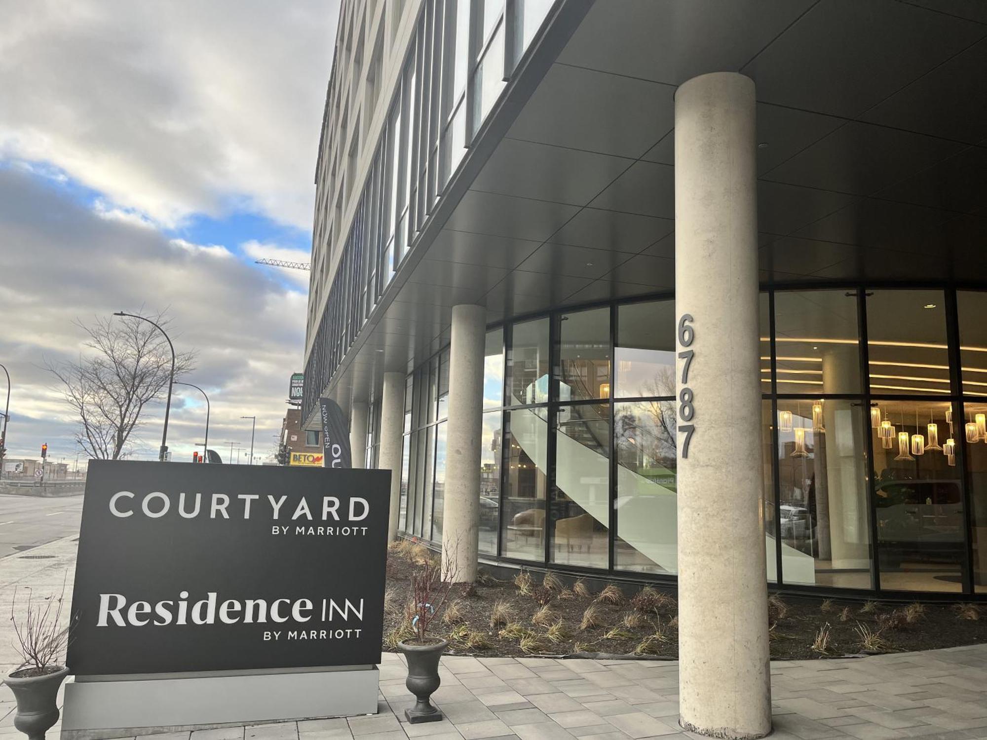 Courtyard Montreal Midtown Hotel Exterior foto